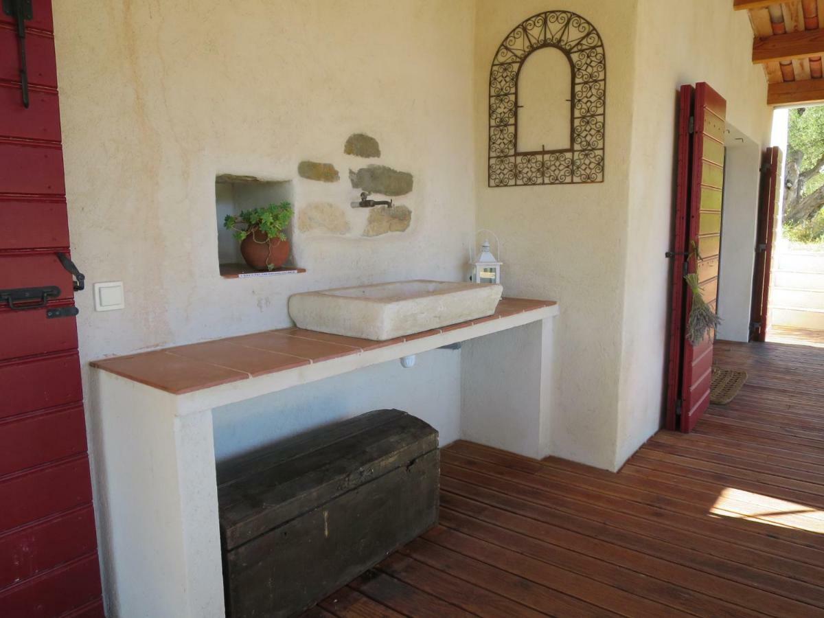 Les Figaires Villa L'Escarene Bagian luar foto