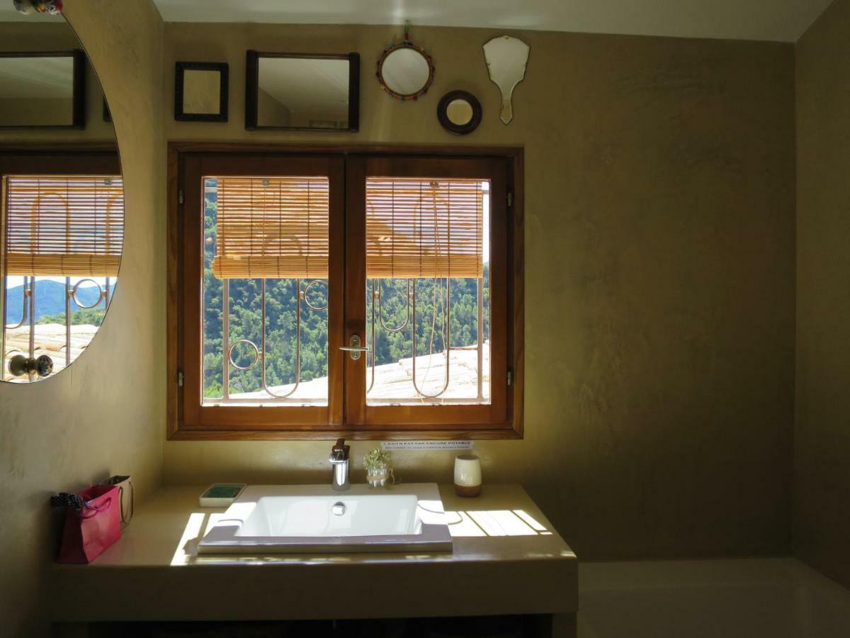 Les Figaires Villa L'Escarene Bagian luar foto